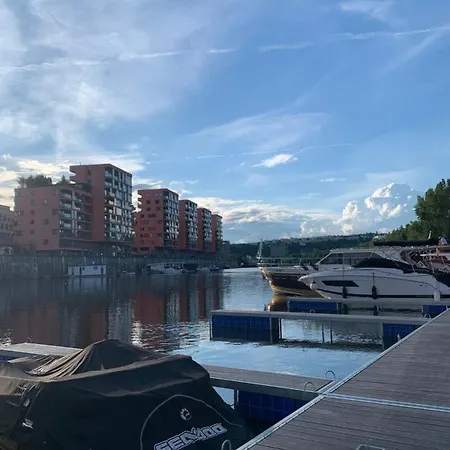 Marina Island - Modern Riverside With Terrace * Praga