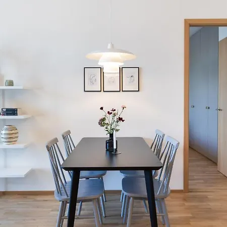 Marina Island - Modern Riverside With Terrace Apartment Prague